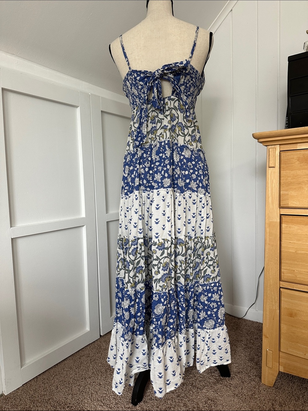 Zara White and Blue Floral Tiered Spaghetti-Strap Maxi Dress - Picture 3 of 4